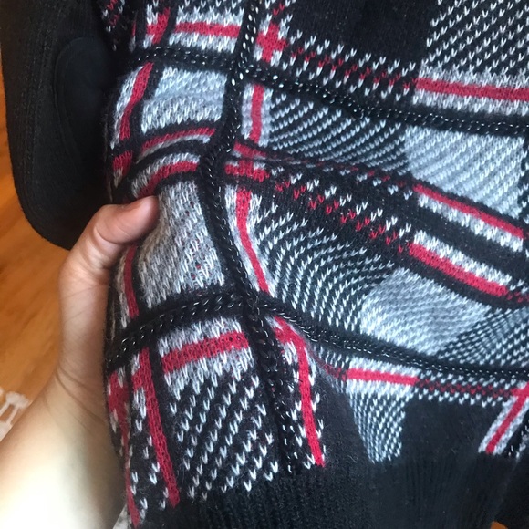 Rachel Zoe Sweater, Medium - Picture 6 of 6